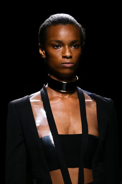 Look 33